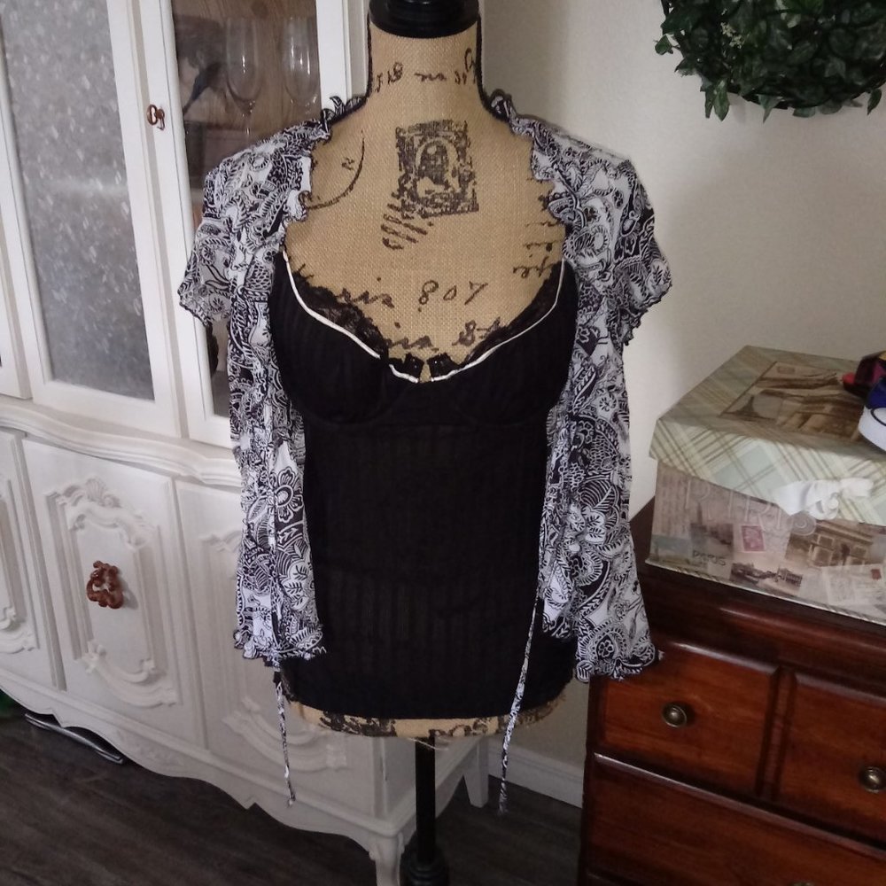 Studio 1940 Black and White Blouse - Picture 5 of 6
